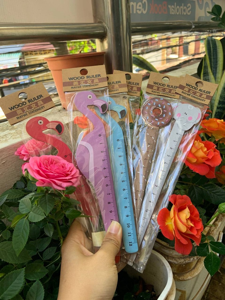 បន្ទាត់ឈើ